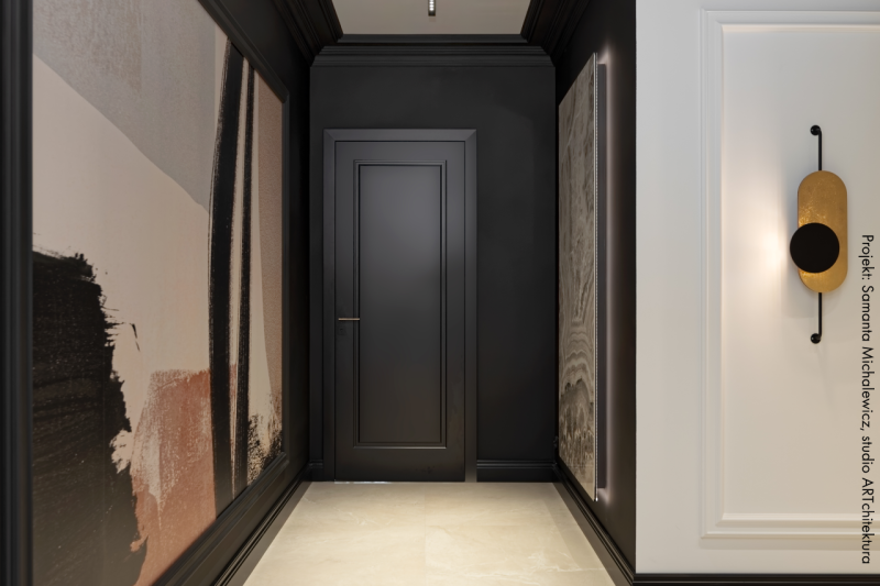 Czarne drzwi VITA